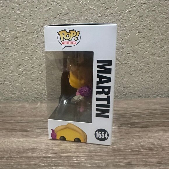 Funko POP! The Simpsons Martin Figure #1654 - Picture 3 of 7